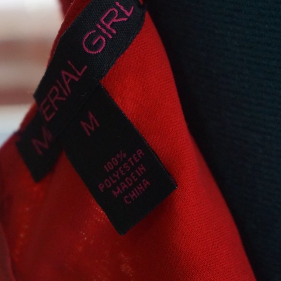 Red Lace Low Cut Dress - Picture 4 of 4